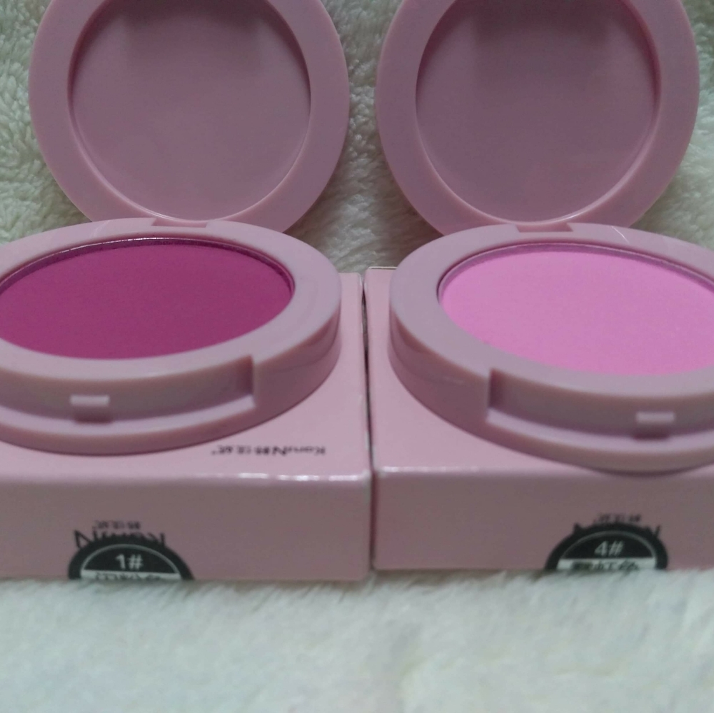 Beautiful pink blush - Picture 4 of 8